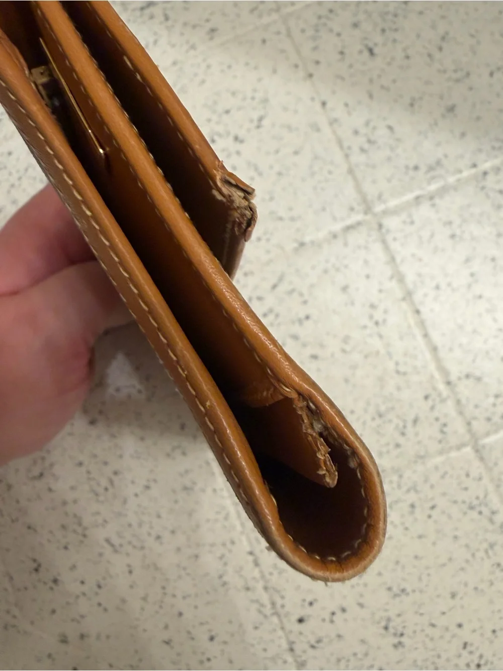 Gucci Brown GG Canvas Continental Wallet with Tan Trim and Gold Hardware - Picture 4 of 14